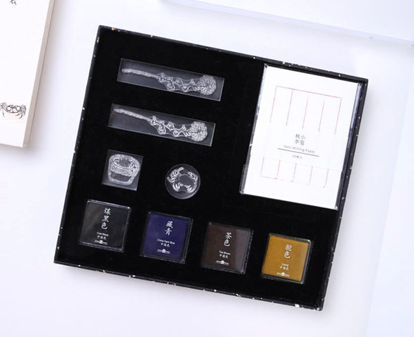 中國美術(shù)館推出全新文創(chuàng)衍生品，齊白石印章信箋禮盒摩點(diǎn)全網(wǎng)首發(fā)