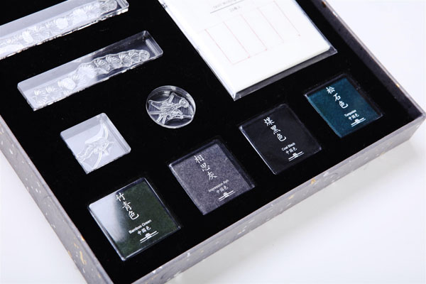 中國美術(shù)館推出全新文創(chuàng)衍生品，齊白石印章信箋禮盒摩點(diǎn)全網(wǎng)首發(fā)