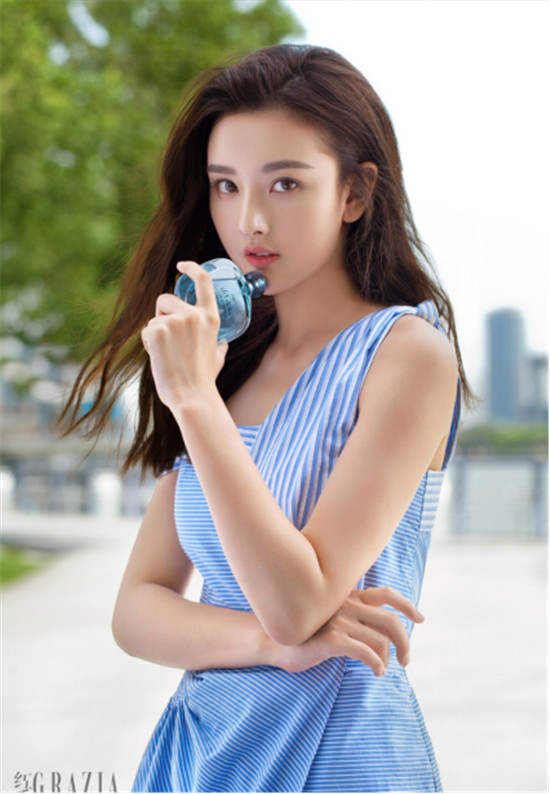 宋祖兒借力STELLAR 老爹鞋實(shí)力詮釋港風(fēng)時尚少女