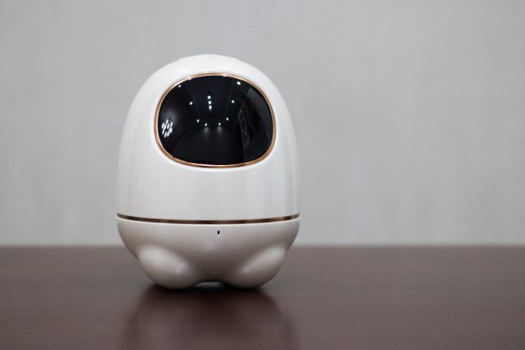 阿爾法蛋·S體驗(yàn)：屬于小孩子的智能機(jī)器人來了！