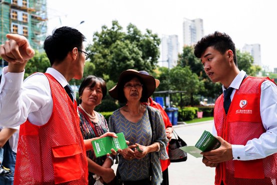 鏈家化身城市綠坐標(biāo)， 牛奶紙盒回收項目啟動會成功舉辦