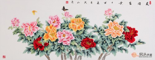 客廳背景墻上的掛畫，名家手繪花鳥國畫更受歡迎