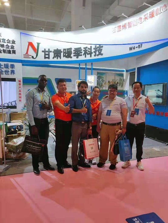 暖季地暖科技酒泉分公司甘肅暖通展成功參展！清潔供暖大勢(shì)所趨