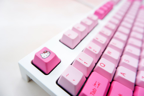 REALFORCE HELLO KITTY限量版鍵盤，ChinaJoy首亮相