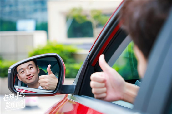 將環(huán)保、閱讀融入生活，幾何汽車(chē)的文藝你讀懂了嗎？