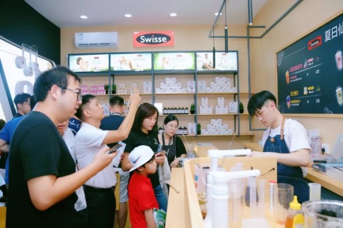 構(gòu)筑產(chǎn)業(yè)發(fā)展新云圖，健合攜旗下Swisse閃耀亮相2019西普會(huì)