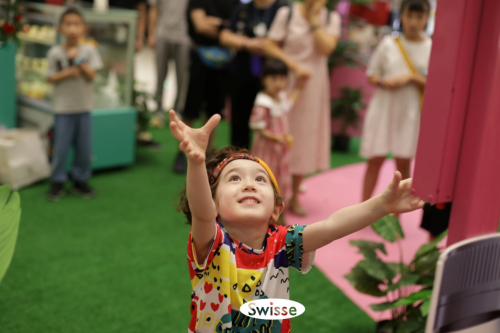 自然力量！Swisse自然顏究苑在長沙魅力綻放