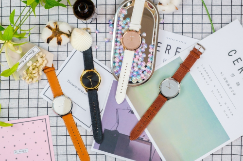 Garmin vivomove HR：這個(gè)夏天，做個(gè)“顏值表”！