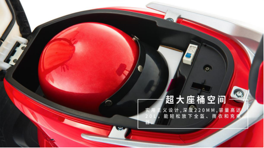 騎著愛(ài)瑪每出現(xiàn)一次，都讓TA驚喜一次