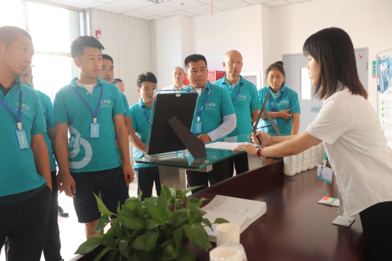 心呼吸除甲醛研發(fā)中心開放日 零距離感受國(guó)人環(huán)?？萍紝?shí)力