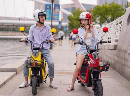 送娃上學(xué)騎什么車好？當(dāng)然首選雅迪電動(dòng)車！