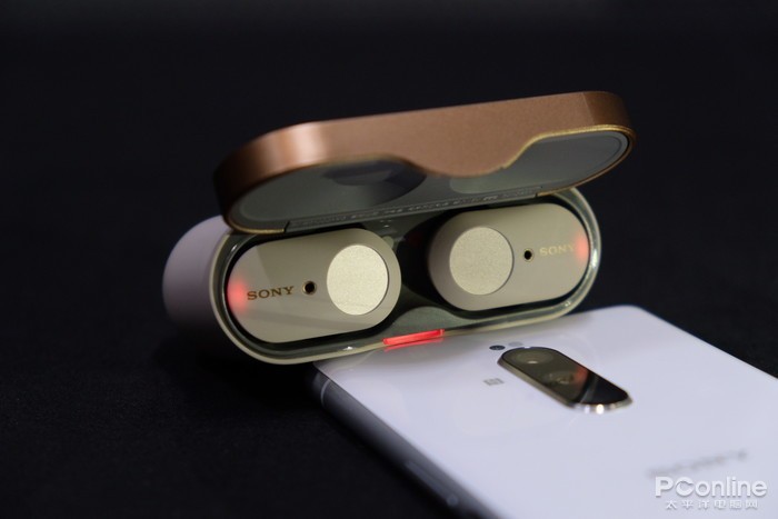 只知道一個AirPods？最好用的各類真無線耳機(jī)盤點(diǎn)