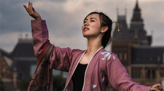 Soul上旅居荷蘭的攝影師，記錄下漢服在異國的驚鴻一瞬