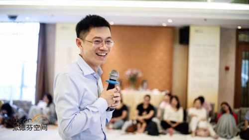 盧熠翎，一個執(zhí)拗的心理教育布道者