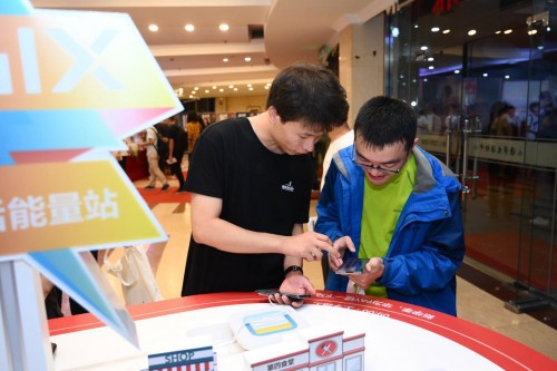 華為DigiX數(shù)字生活能量站走進浙大，面對面?zhèn)鬟f數(shù)字生活之美！