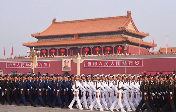 20載報(bào)國情，“星光中國芯工程”鄧中翰團(tuán)隊(duì)集體受邀參加70周年國慶觀禮