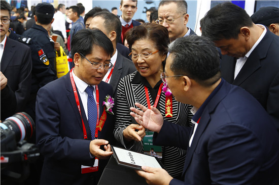 引領(lǐng)智慧教育未來！海爾國際智慧教育亮相77屆中國教育裝備展示會