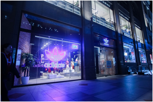 adidas Originals 阿迪達斯三葉草北京世貿天階店隆重開幕
