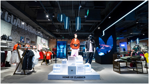 adidas Originals 阿迪達斯三葉草北京世貿天階店隆重開幕