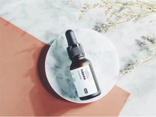 毛孔粗大意難平？來(lái)看看這瓶堪稱“磨皮濾鏡”的HomeFacialPro乳糖酸原液