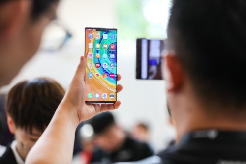 5G商用套餐啟動，華為Mate30系列5G版火爆首銷無愧“5G爆品”
