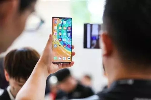 華為Mate30系列5G版正式開(kāi)售， 5G“爆品”全平臺(tái)釋放吸引力