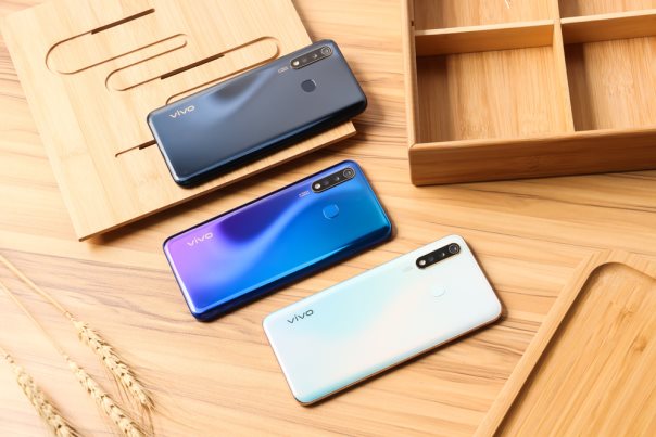 5000mAh大電池+18W雙引擎閃充，千元優(yōu)品vivo U3續(xù)航無(wú)憂
