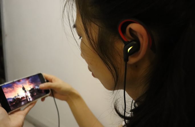 玩手游怎樣缺少一款專業(yè)的神器？倍思C18游戲耳機(jī)體驗(yàn)