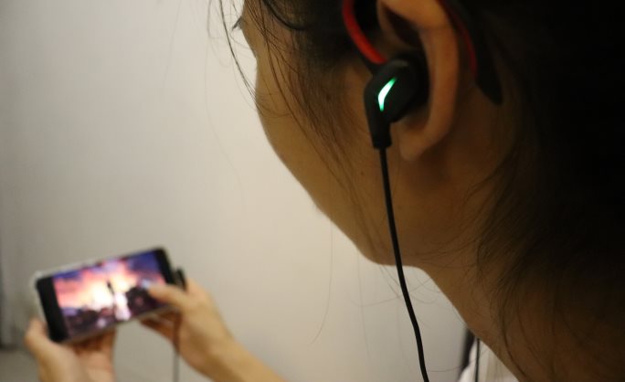 玩手游怎樣缺少一款專業(yè)的神器？倍思C18游戲耳機(jī)體驗(yàn)