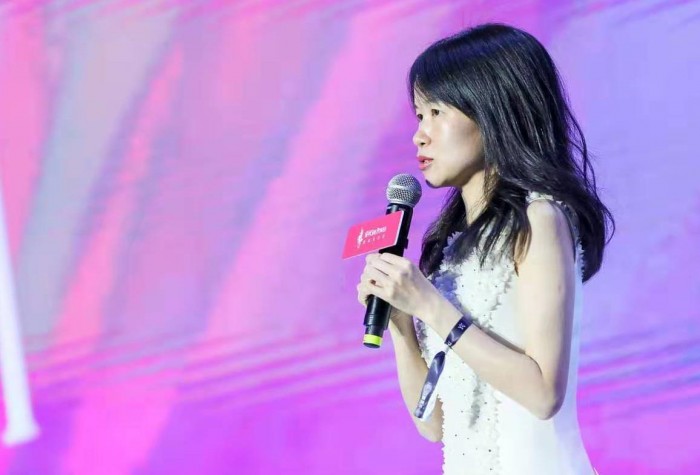 睿問She Power獨(dú)創(chuàng)女性學(xué)習(xí)3.0模式，“校長(zhǎng)計(jì)劃”賦能1億職業(yè)女性成長(zhǎng)