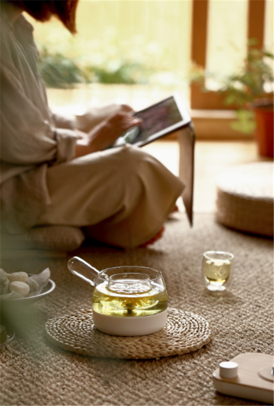 想做養(yǎng)顏“花仙子”，就用鳴盞養(yǎng)生煮茶器花式養(yǎng)生