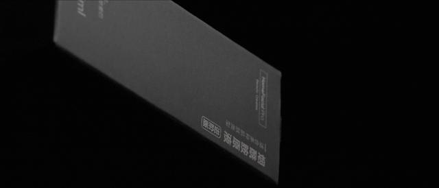 關于成分的黑白想象：HomeFacialPro煙酰胺原液廣告大片全新發(fā)布