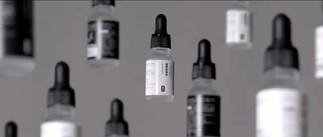 關于成分的黑白想象：HomeFacialPro煙酰胺原液廣告大片全新發(fā)布