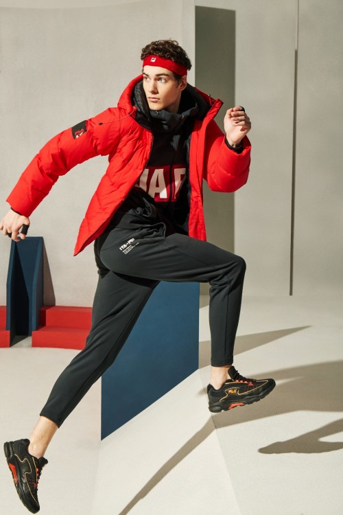 打破戶外與時(shí)尚界限，GORE-TEX INFINIUM產(chǎn)品助力運(yùn)動(dòng)品牌迎戰(zhàn)冬季寒流