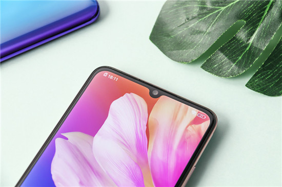 全新菱形四攝又添一員！vivo Y9s再為業(yè)界注入清流