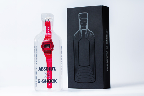 潮流入喉！G-SHOCK X ABSOLUT絕對(duì)伏特加聯(lián)名款破界來襲