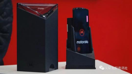 未來與經(jīng)典的碰撞，折疊屏 razr 2019 帶你回首鋒芒歲月