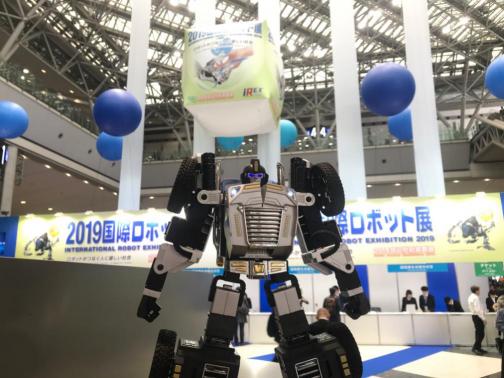 日本國(guó)際機(jī)器人展首現(xiàn)智能變形機(jī)器人，樂(lè)森機(jī)器人正式登陸日本市場(chǎng)