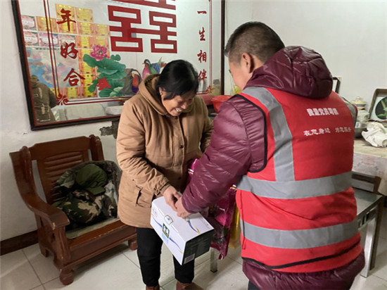 為愛(ài)益起“乒”，滿幫集團(tuán)助力希望小學(xué)體育教學(xué)