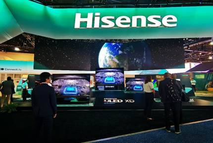 海信CES 2020展出98吋疊屏電視，業(yè)內(nèi)最大