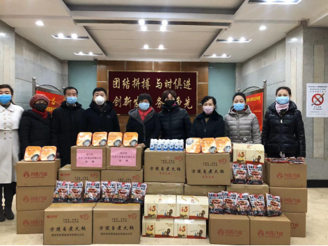 戰(zhàn)疫情 共克時(shí)艱 10輛長城炮為愛馳援