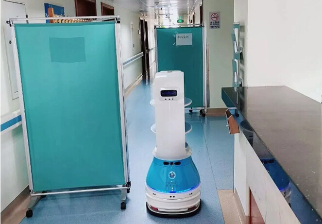 一天落地八城九醫(yī)院 這家上海企業(yè)的送餐機器人一直在行動