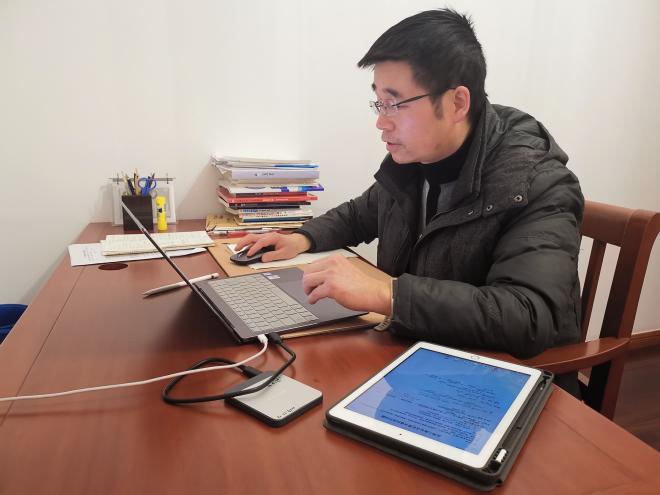 在線學(xué)習(xí)成趨勢 釘釘變身老師、家長教育助手