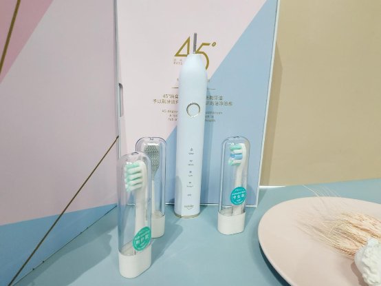 電動牙刷是否對牙齒有危害？電動牙刷哪個(gè)牌子好？