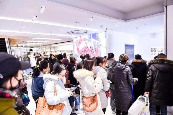 時(shí)尚圈都在穿波司登！2020年最火的穿搭秘籍來咯