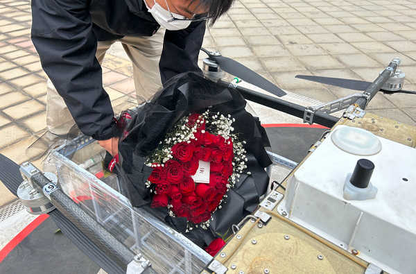 即配訂單將超快遞，本地電商發(fā)展為順豐同城帶來確定性增長