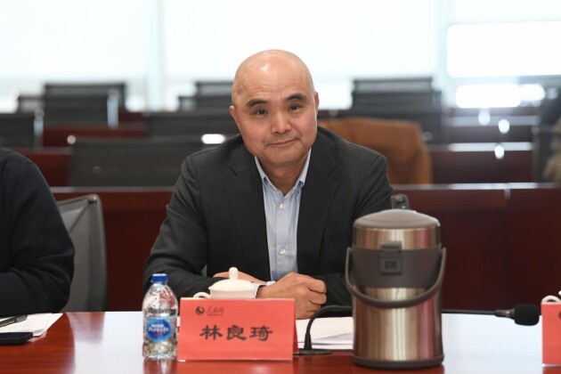 雷士照明林良琦參加人民網(wǎng)金臺(tái)會(huì)議，為中國(guó)智能制造建言獻(xiàn)策
