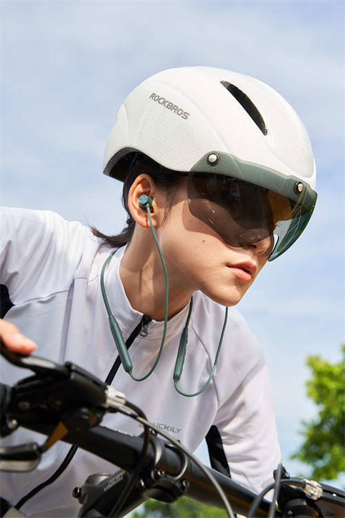 OPPO Enco M33旗艦降噪耳機(jī)驚喜開售，運(yùn)動(dòng)愛好者的最佳搭子