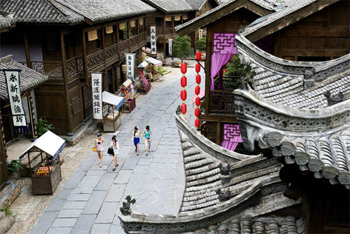數(shù)字科技與文旅相融合，盛陽(yáng)伍月攜手5A級(jí)大覺山風(fēng)景區(qū)共創(chuàng)景區(qū)元宇宙新機(jī)遇