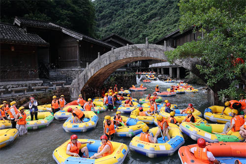 數(shù)字科技與文旅相融合，盛陽(yáng)伍月攜手5A級(jí)大覺山風(fēng)景區(qū)共創(chuàng)景區(qū)元宇宙新機(jī)遇